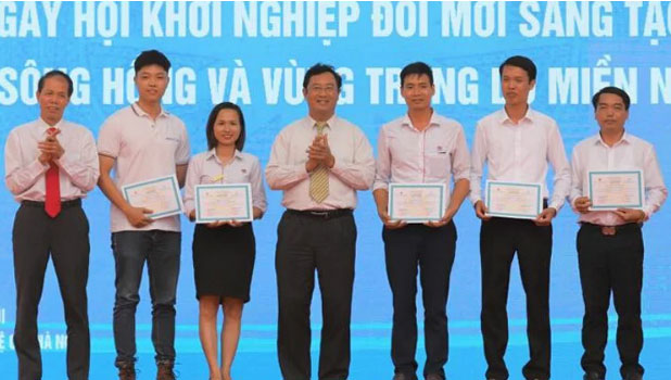 Trường Đại học Bách khoa Hà Nội vô địch thi tìm kiếm tài năng khởi nghiệp